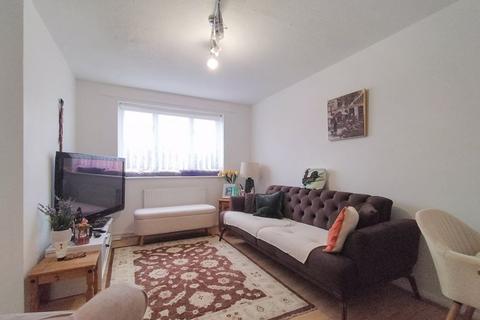 1 bedroom apartment for sale, Streamside Close, Edmonton, N9