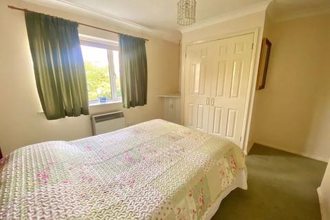 2 bedroom retirement property for sale, Highlands Road, Fareham PO15