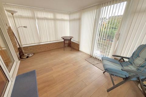 25 Barleyfield Way, Houghton Regis, Dunstable, LU5 5ER