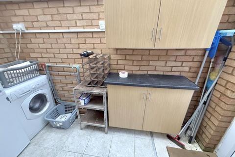 25 Barleyfield Way, Houghton Regis, Dunstable, LU5 5ER