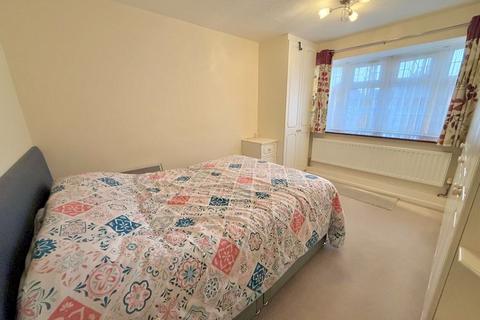 25 Barleyfield Way, Houghton Regis, Dunstable, LU5 5ER