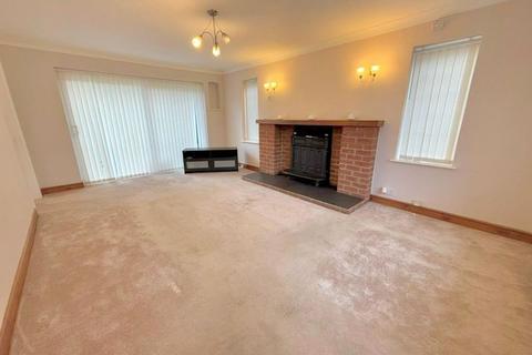 4 bedroom detached house for sale, Luton Road, Chalton