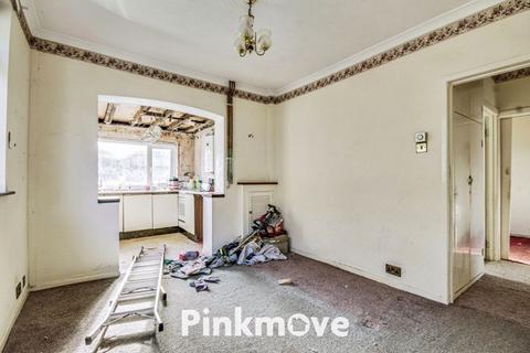 2 bedroom bungalow for sale, Liswerry Road, Newport - REF# 00018290