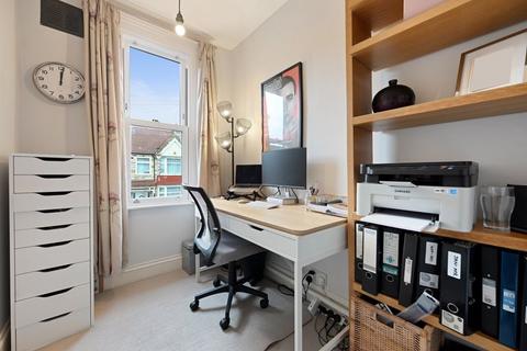 4 bedroom terraced house for sale, Bedford Road, Harrow