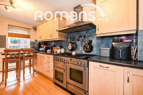 undefined, Kimberley, Bracknell, RG12