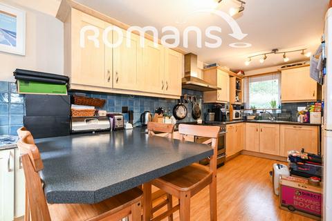 undefined, Kimberley, Bracknell, RG12