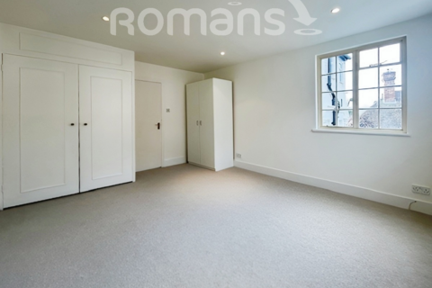 2 bedroom apartment to rent, Rectory Road