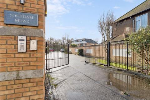 2 bedroom apartment for sale, Southam Mews, Rickmansworth WD3