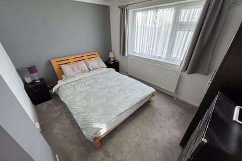 3 bedroom terraced house for sale, Maurier Close, Northolt