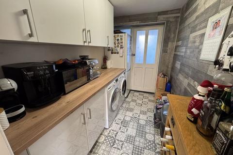 7 Maurier Close, Northolt, UB5 5JY