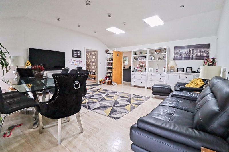 Annex Family Room