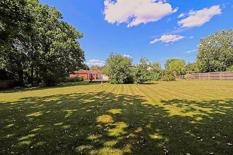 undefined, Wellington Avenue, Hullbridge, Hockley