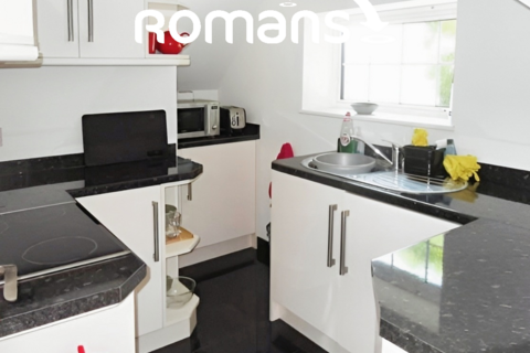 1 bedroom flat to rent, Grovelands Road