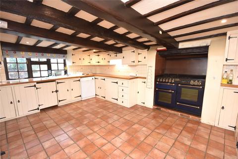 5 bedroom detached house to rent, Aylesbury HP22