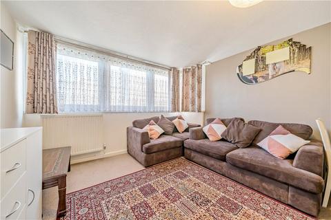 2 bedroom flat to rent, Green Dragon Lane, Brentford TW8