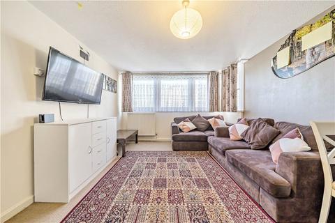 2 bedroom flat to rent, Green Dragon Lane, Brentford TW8