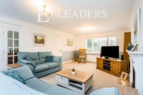 4 bedroom detached house to rent, Welbeck Drive