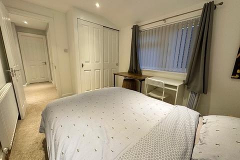 1 bedroom in a house share to rent, Wells Road, Hengrove