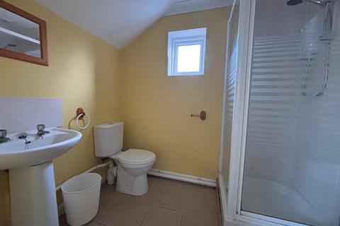 2 bedroom end of terrace house to rent, Melrose Road, Norwich