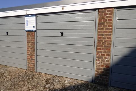 Garage to rent, Fitzalan Road, Littlehampton