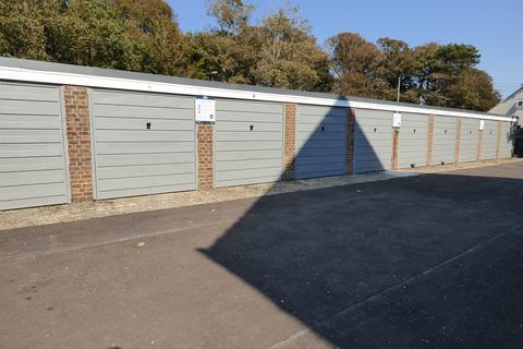 Garage to rent, Fitzalan Road, Littlehampton