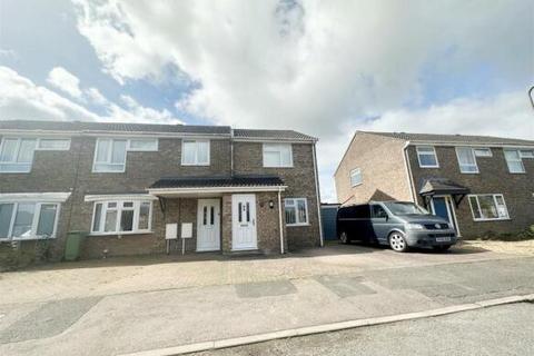 2 bedroom semi-detached house to rent, St. James Street, Hanslope, MK19 7LF