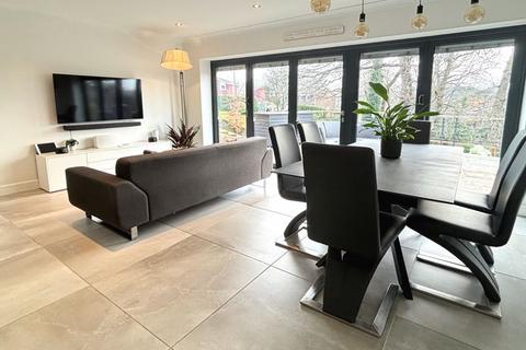 46 Millfields, Hucclecote, Gloucester, GL3 3NH