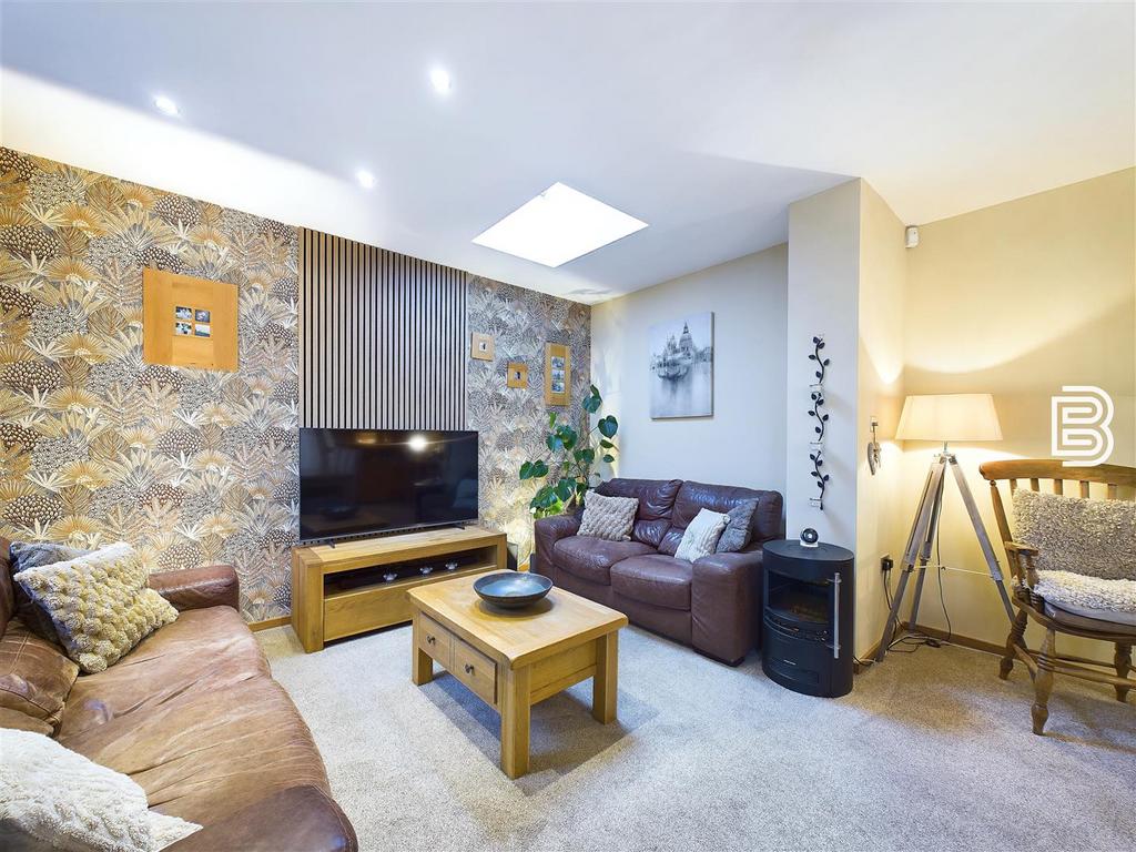 CAM03787 G0-PR0061-STILL031.jpg