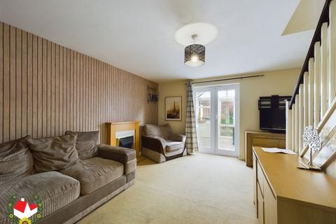 2 bedroom end of terrace house for sale, Eastfield Mews, Gloucester