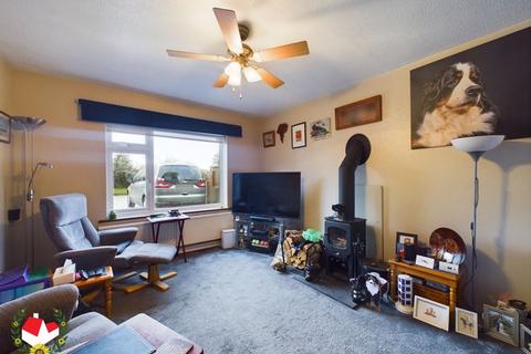 3 bedroom detached house for sale, Corncroft Lane, St.Leonards Park, Gloucester, GL4 6XU