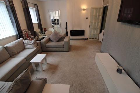 2 bedroom apartment for sale, St. Anns Road, Manchester M25