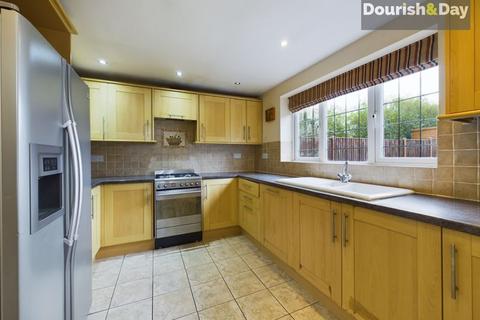 4 bedroom detached house for sale, Prospect Road, Market Drayton TF9