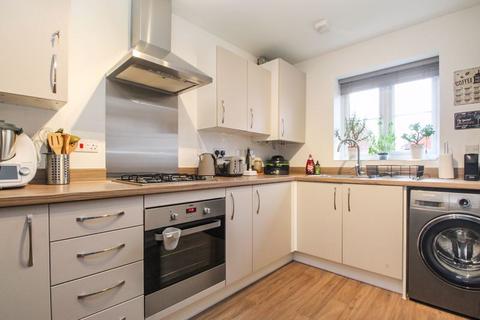 2 bedroom semi-detached house for sale, Sutherland Lane, Bedford MK40