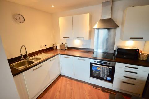 2 bedroom flat to rent, Dun Street, Sheffield, UK, S3