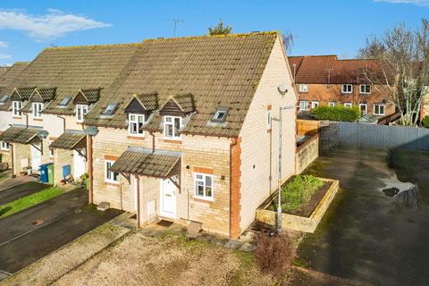 32 Cutsdean Close, Bishops Cleeve, Cheltenham, GL52 8UN