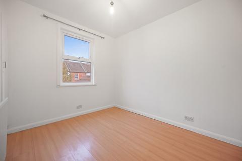 5 Beaconsfield Place, Epsom, KT17 4BD