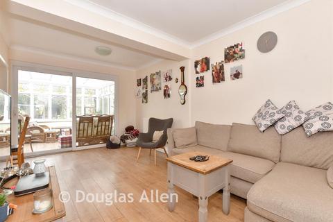 3 bedroom chalet for sale, Bruce Grove, Wickford, Essex