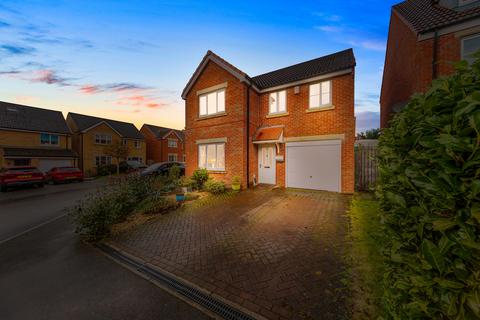 4 bedroom detached house for sale, Greenlea Close, Leeds, LS19