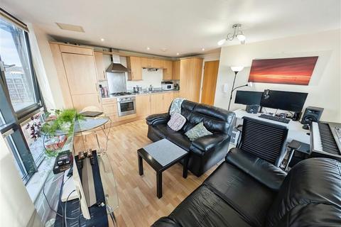 2 bedroom flat for sale, Waterfront Plaza, Nottingham, NG2 3BT