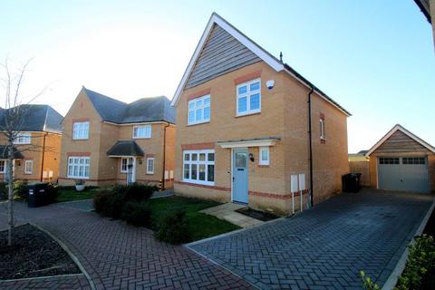 3 bedroom detached house for sale, Armstrong Road, South Luton, Luton, Bedfordshire, LU2 0FX