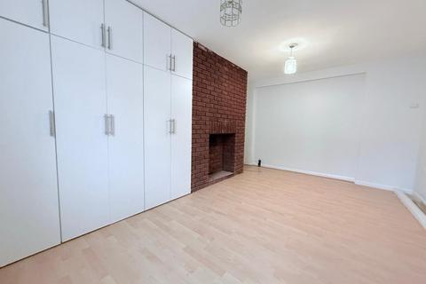 4 bedroom terraced house to rent, Norbroke Street, London, W12 0QU