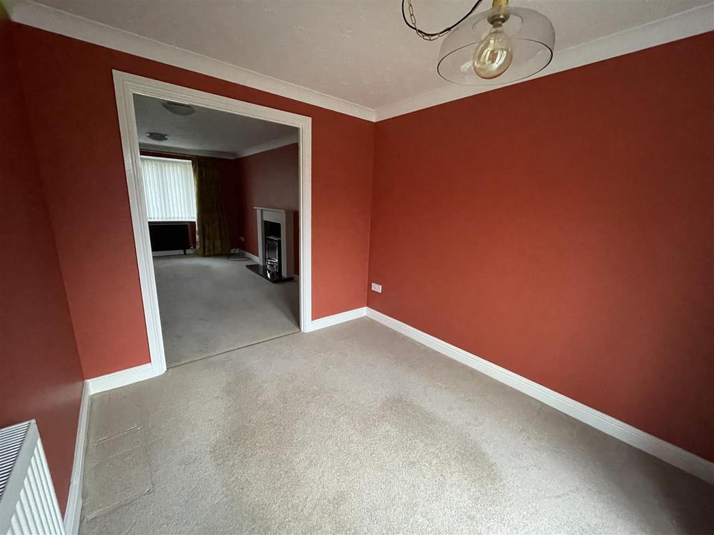 Dining Room to Lounge