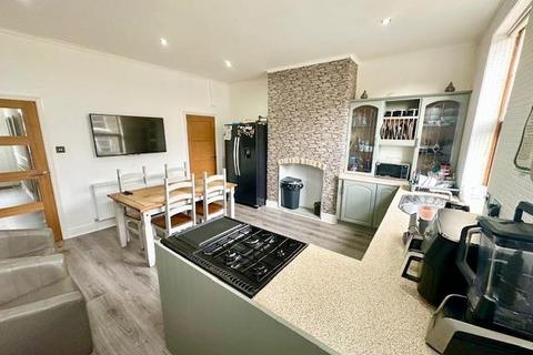 3 bedroom terraced house for sale, Savile Park Street, Halifax