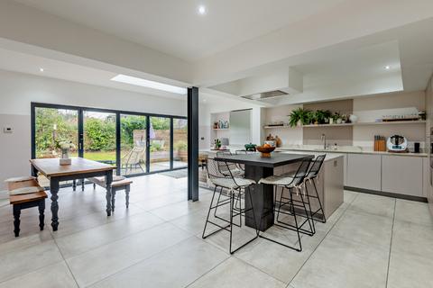 The Acres Crouch Lane, Winkfield, Windsor, SL4 4TN