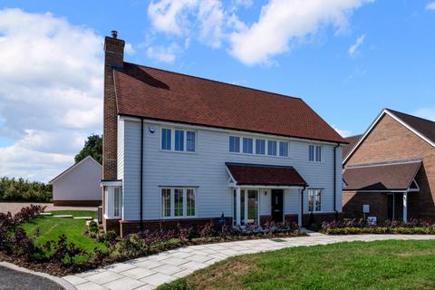 4 bedroom detached house for sale, Summerfield Close, Staple, Canterbury, Kent