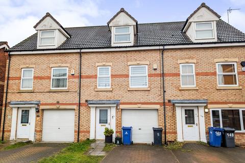 3 bedroom semi-detached house for sale, Reeves Way, Armthorpe, Doncaster