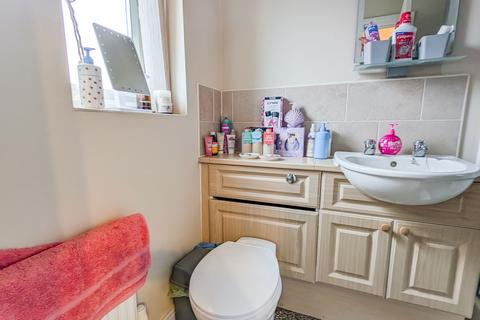 91 Wakelam Drive, Armthorpe, Doncaster, DN3 2FR
