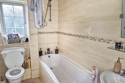 17 Church Croft, Edenthorpe, Doncaster, DN3 2PA