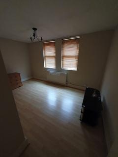 2 bedroom flat to rent, Croydon CR0