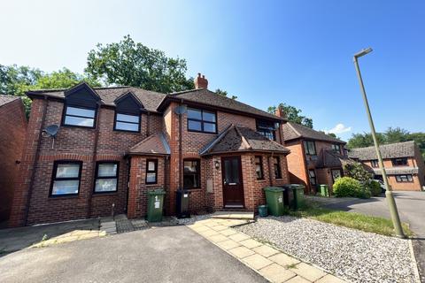 2 bedroom terraced house to rent, Midwinter Avenue, Abingdon OX14